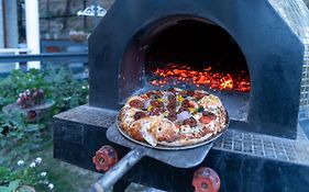 Stayvista At Floradale W Jacuzzi & Wood-Fire Pizza